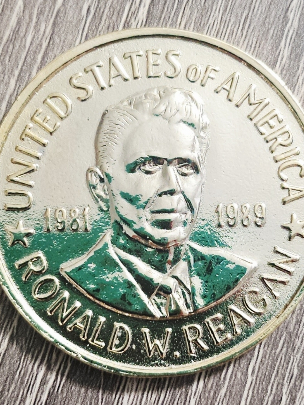 Two Ronald Reagan Commemorative Medal 40th President USA Collective Coins